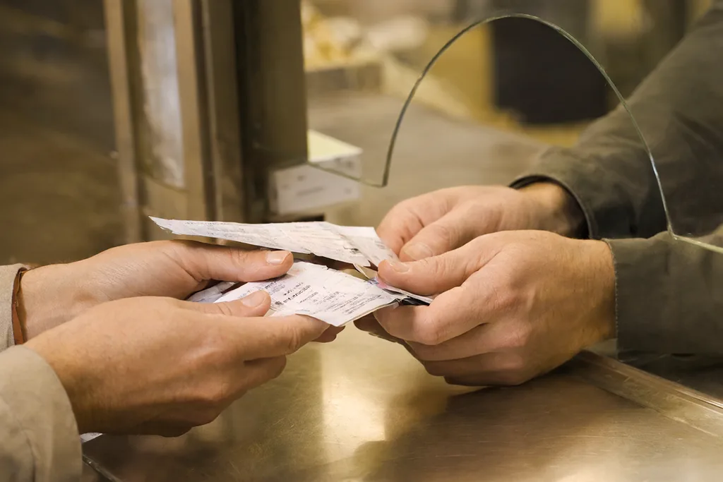 როგორ ვიყიდოთ ბილეთი საკონცერტო დარბაზში